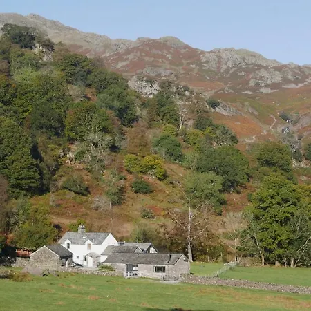Grasmere With Stunnng Views By Letmestay Ambleside